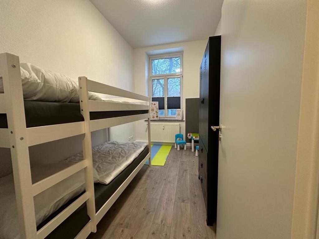 Familienwohnung Am Pfaffenteich Шверин Экстерьер фото
