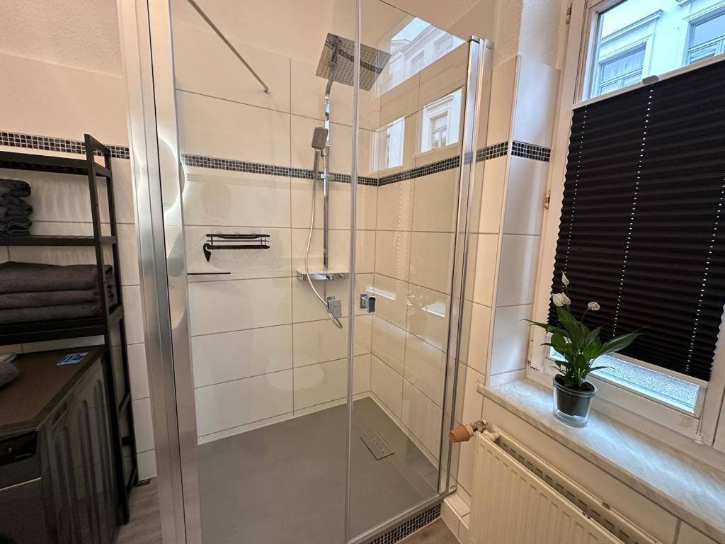 Familienwohnung Am Pfaffenteich Шверин Экстерьер фото