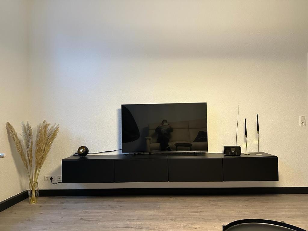 Familienwohnung Am Pfaffenteich Шверин Экстерьер фото
